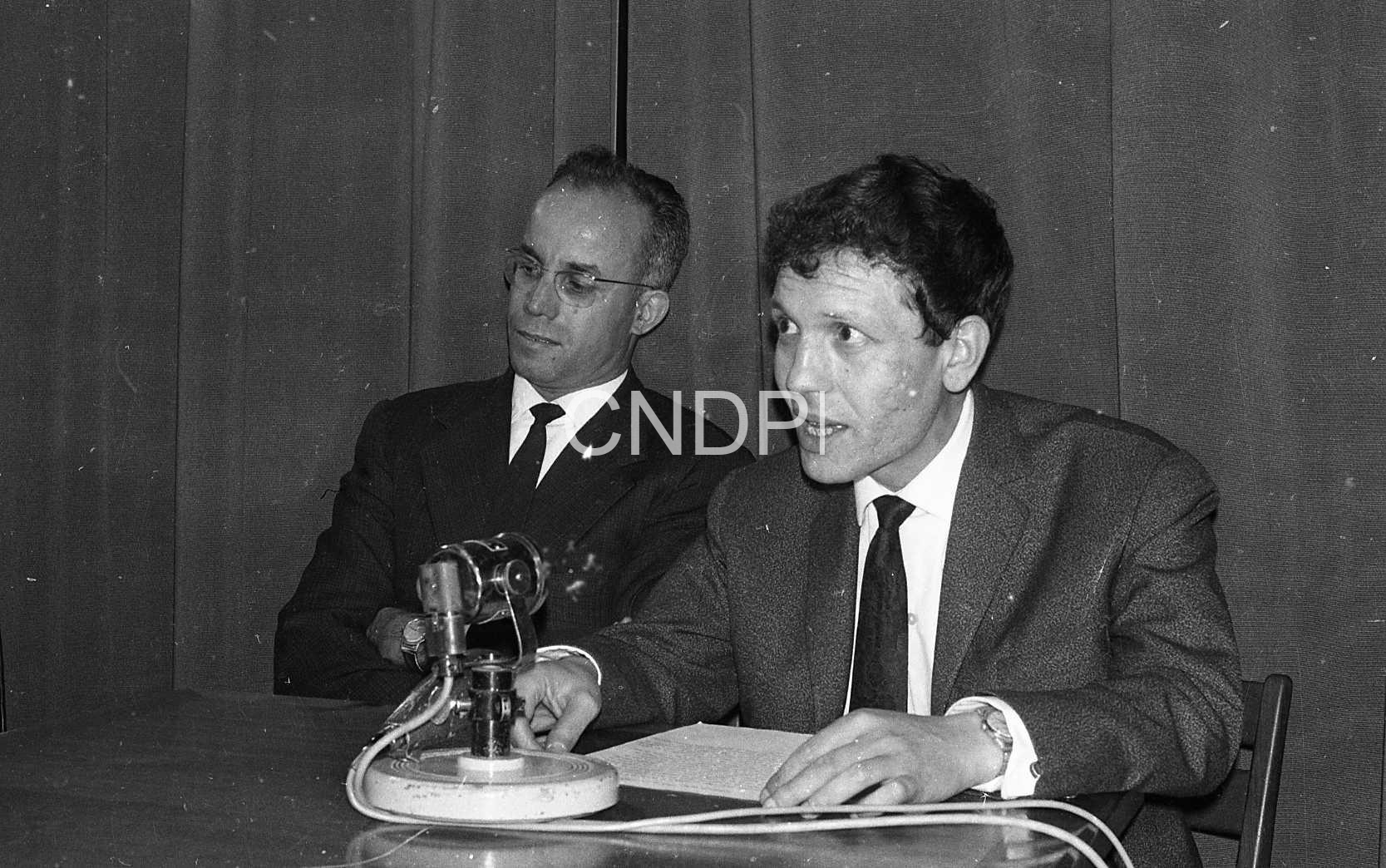 Conférence de presse de Mouloud Belaouane Ministre de L’information à la RTA en mai 1963